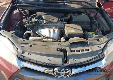 2016 Toyota Camry Le z USA, uszkodzony, nr VIN 4T1BF1FKXGU585738